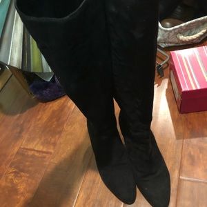 Black suede NEW boots